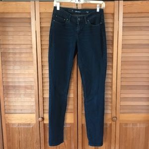 Dark Blue Mid Rise Skinny Levi’s